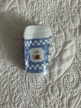 Aerie coffee claw clip